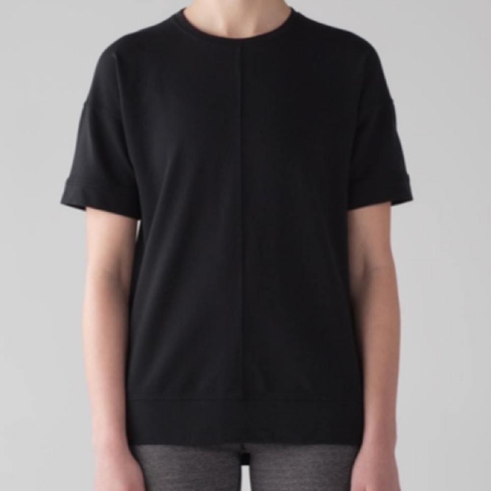 lululemon athletica Black Short Sleeve Tee
